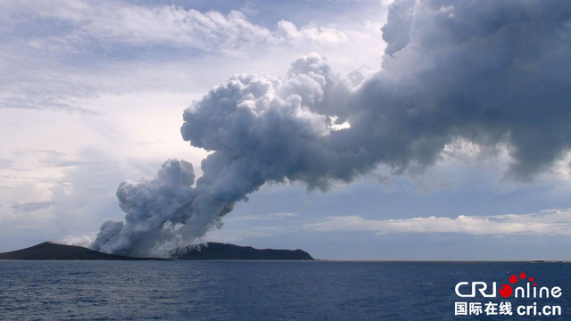 湯加海底火山噴發濃煙密布 多條航班取消