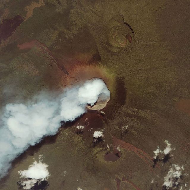 從太空看地球上火山噴發壯美景象