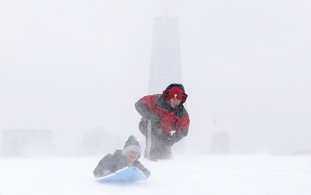 暴風雪襲擊美國東部 紐約市進入緊急狀態