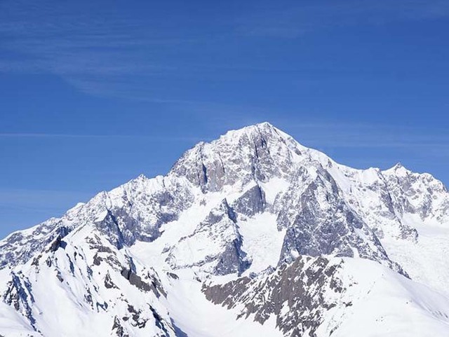 外媒盤點全球最險的景點 中國華山上榜