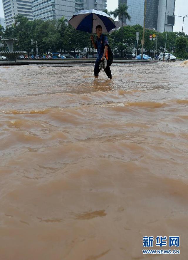 印度尼西亞雅加達雨季積水漫街