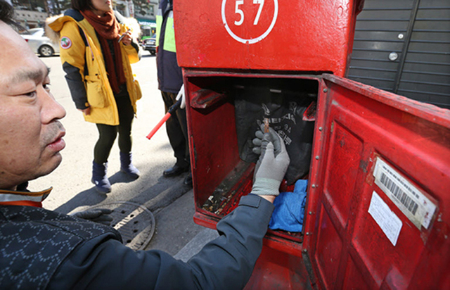 任性還是無知？外媒吐槽中國遊客不文明舉止