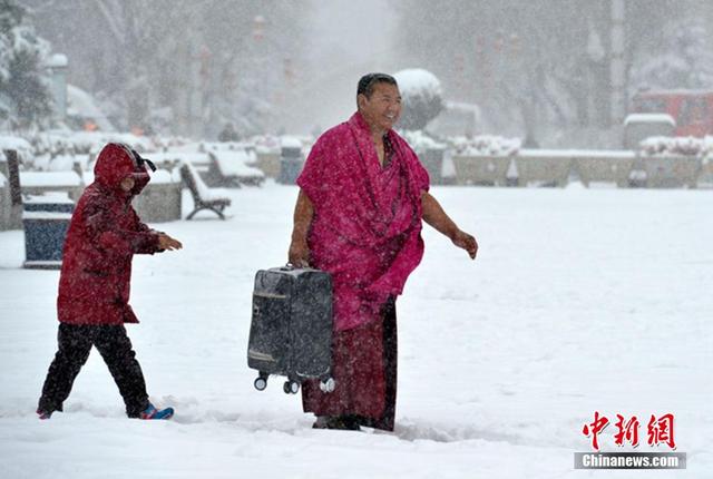 拉薩遭遇暴雪天氣