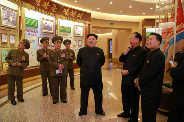 金正恩視察朝鮮戰爭紀念館 稱"祖國統一大戰近在眼前"