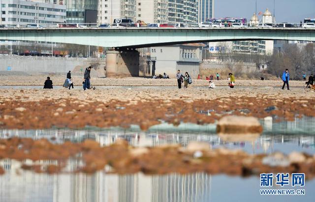 黃河蘭州段水位降至年度最低