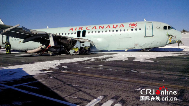 加拿大航空一架客機緊急著陸衝出跑道