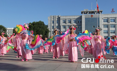 原創【龍江發佈】富錦國際馬拉松激情奔跑擁抱大美濕地