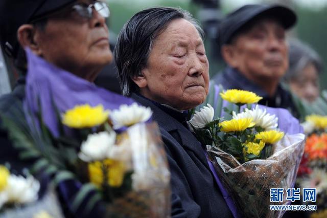 南京大屠殺倖存者及遇難者親屬舉行“清明祭”