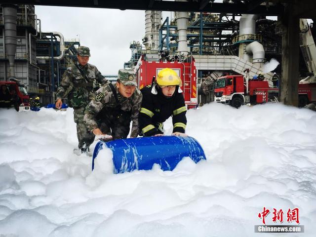 福建PX項目爆燃事故 明火被撲滅之後復燃