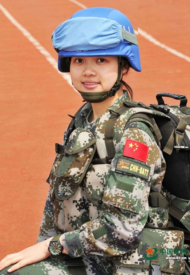 軍媒發中國首支維和步兵營女兵個人照