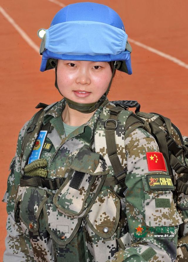 軍媒發中國首支維和步兵營女兵個人照