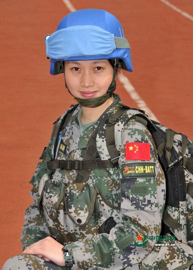 軍媒發中國首支維和步兵營女兵個人照