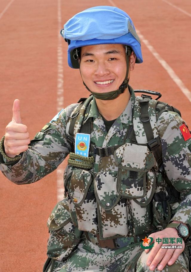 軍媒發中國首支維和步兵營女兵個人照