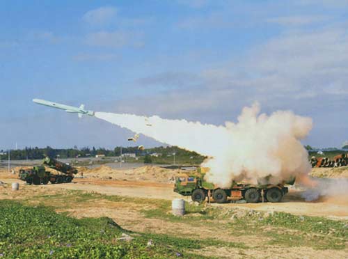 中國反制日本圍堵 岸基導彈射程覆蓋日"間諜島"