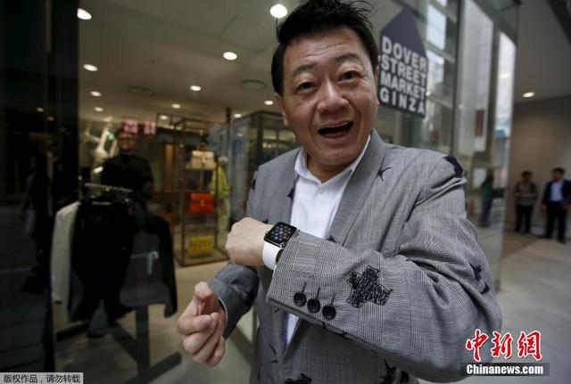 Apple Watch開售 日本"果粉"購表難掩激動