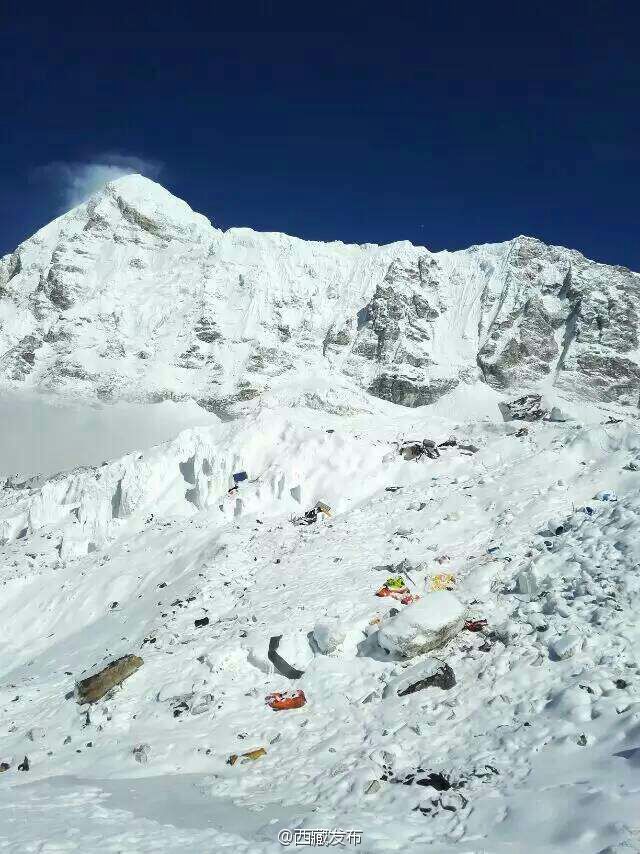 珠峰南坡雪崩現場畫面曝