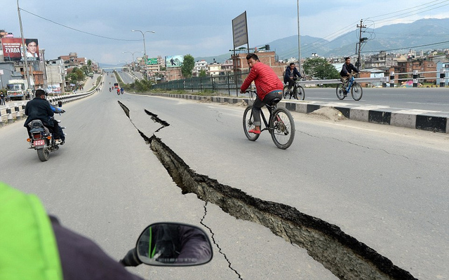 尼泊爾大量古跡在地震中被毀 畫面觸目驚心