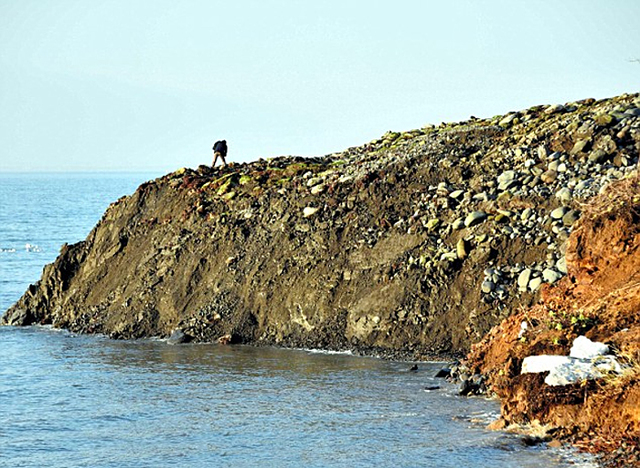 北海道一處海岸線尼泊爾地震前隆起十多米 原因不明