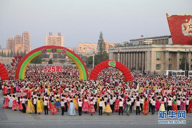 朝鮮舉行互動舞會慶祝“五一”國際勞動節