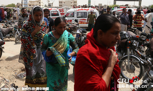 巴基斯坦公交車遭持槍分子襲擊 至少43人死亡