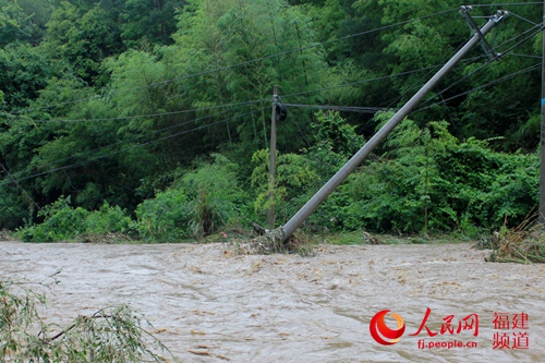 降雨致福建11萬戶停電 安砂水庫洪水百年一遇