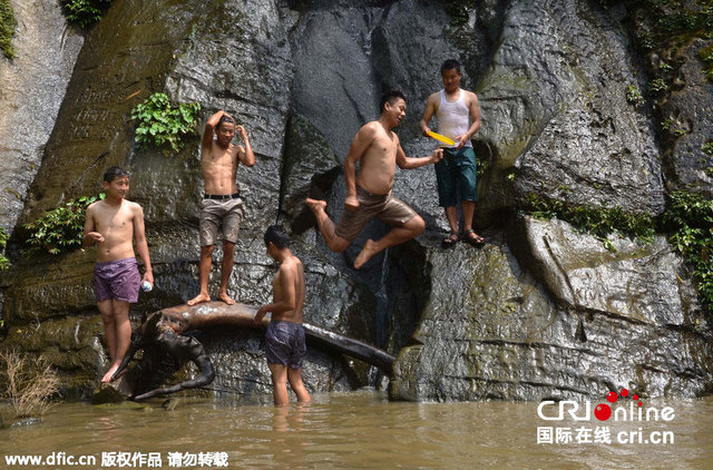 印度南部持續高溫 200人死於熱浪