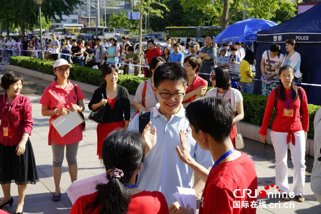 揭秘高考考卷如何到考點全過程