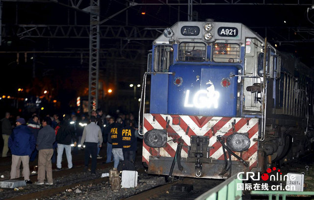 阿根廷首都郊區兩列火車相撞 至少40人受傷