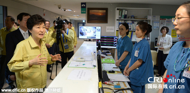 樸槿惠前往首爾大學醫院抗MERS一線視察