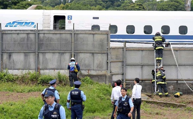 日本男子在新幹線車內自焚 致多人死傷