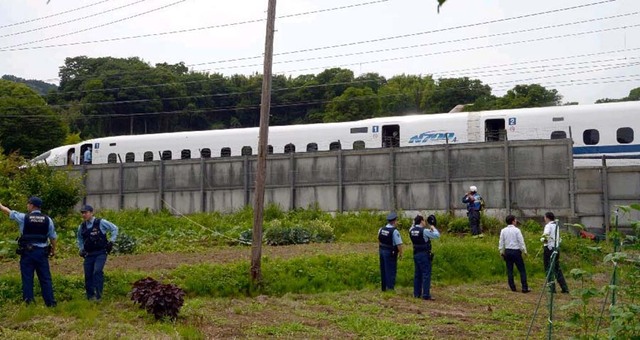 日本男子在新幹線車內自焚 致多人死傷