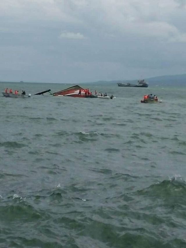 菲律賓中部發生沉船事故 已有36人死亡