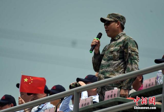 解放軍駐港部隊首次對公眾開放軍演