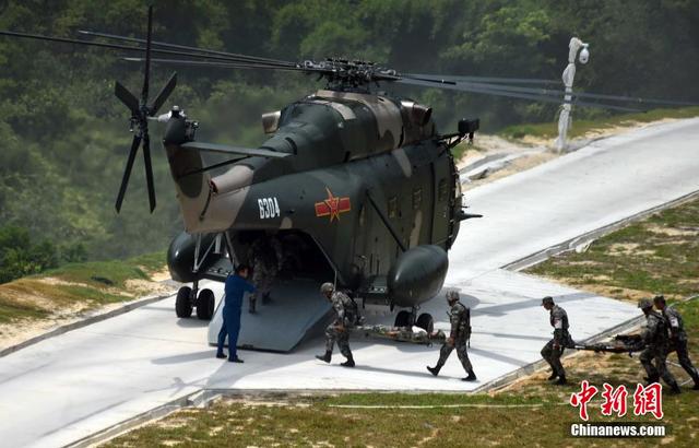 解放軍駐港部隊首次對公眾開放軍演