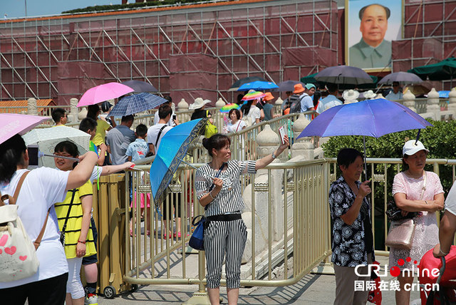 北京今迎39℃高溫天氣 網友自嘲：撒上孜然可上桌了