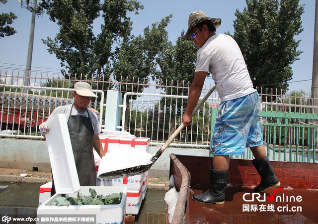 北京今迎39℃高溫天氣 網友自嘲：撒上孜然可上桌了