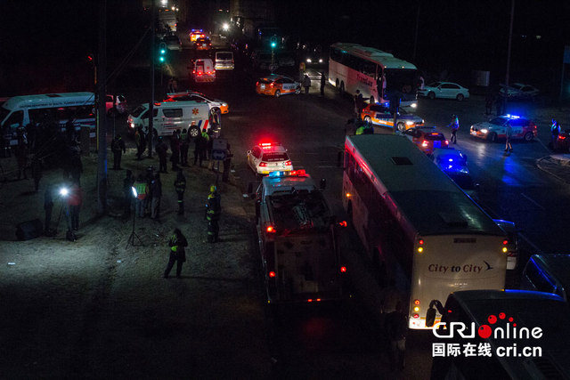 南非兩列火車相撞 至少150人受傷