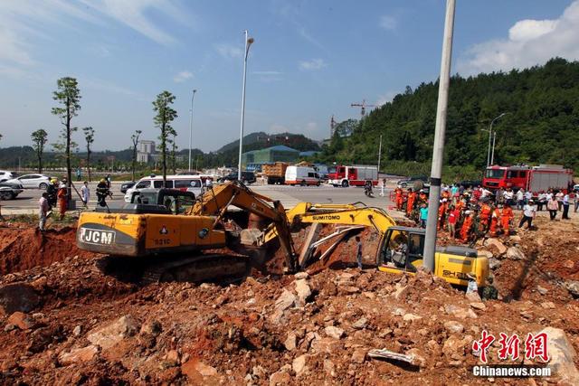 重慶黔江在建道路工地塌方 致1名工人遇難