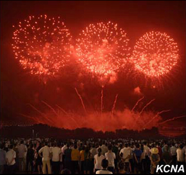 朝鮮燃放煙花慶祝停戰62週年