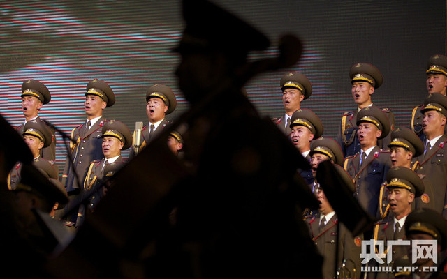 朝鮮人民軍國家功勳合唱團在莫斯科演出