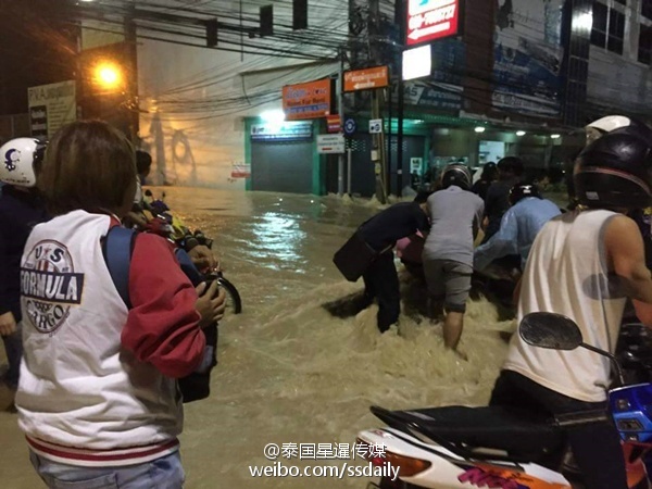 颱風暴雨過境泰國 芭提雅城內澇嚴重