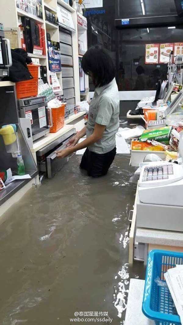 颱風暴雨過境泰國 芭提雅城內澇嚴重