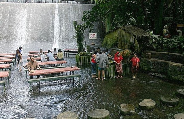 盤點亞洲奇葩主題餐廳 廁所餐廳“大便食物”大熱