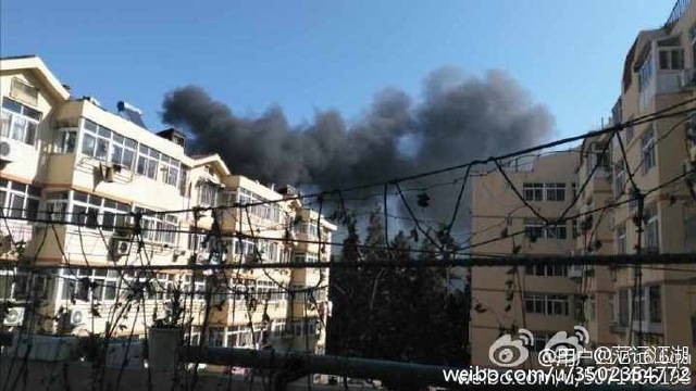 青島登州路啤酒街附近爆炸起火 官方回應