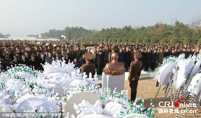 朝為94歲元帥李乙雪舉行國葬 金正恩親自撒土