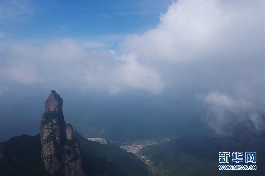 浙江神仙居：雲霧繚繞 宛若仙境