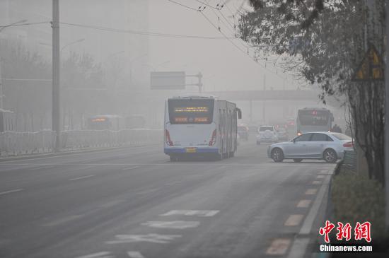 北京升級發佈霾橙色預警信號 今天有中度到重度霾