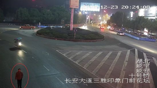 男子向女牌友借錢遭拒 用枕頭將其殺死藏屍衣櫃(圖)