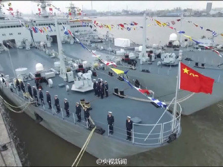 海軍國産新型坦克登陸艦入列 可起降直升機(圖)