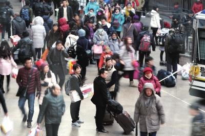 鐵總回應高鐵不賣速食麵：怕影響車內空氣品質